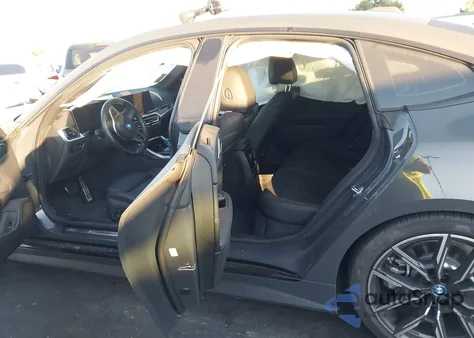 2022 BMW I4 Edrive40 z USA, uszkodzony, nr VIN WBY73AW08NFN18198